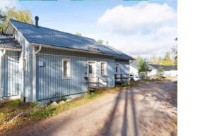 Huvila saunalla ja paljulla Korpilammen rannalla